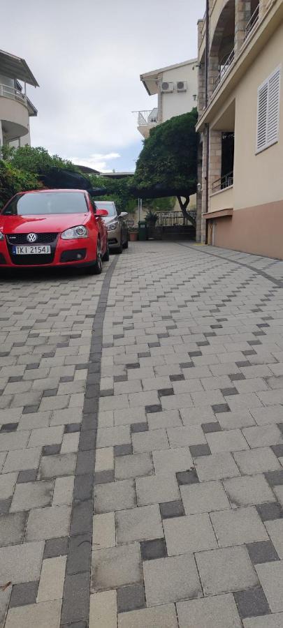 Villa Dm Baška Voda Exterior foto